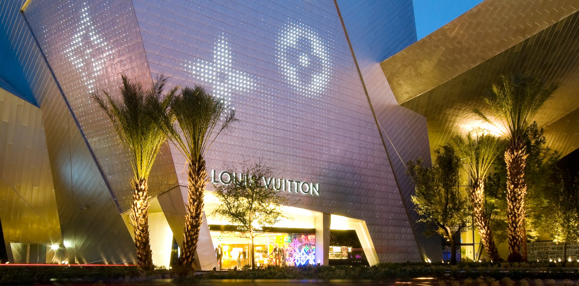 LAS VEGAS - MAY 21 : Exterior Of A Louis Vuitton Store In Las Vegas Strip  On May 21 , 2016. The Louis Vuitton Company Operates In 50 Countries With  More Than