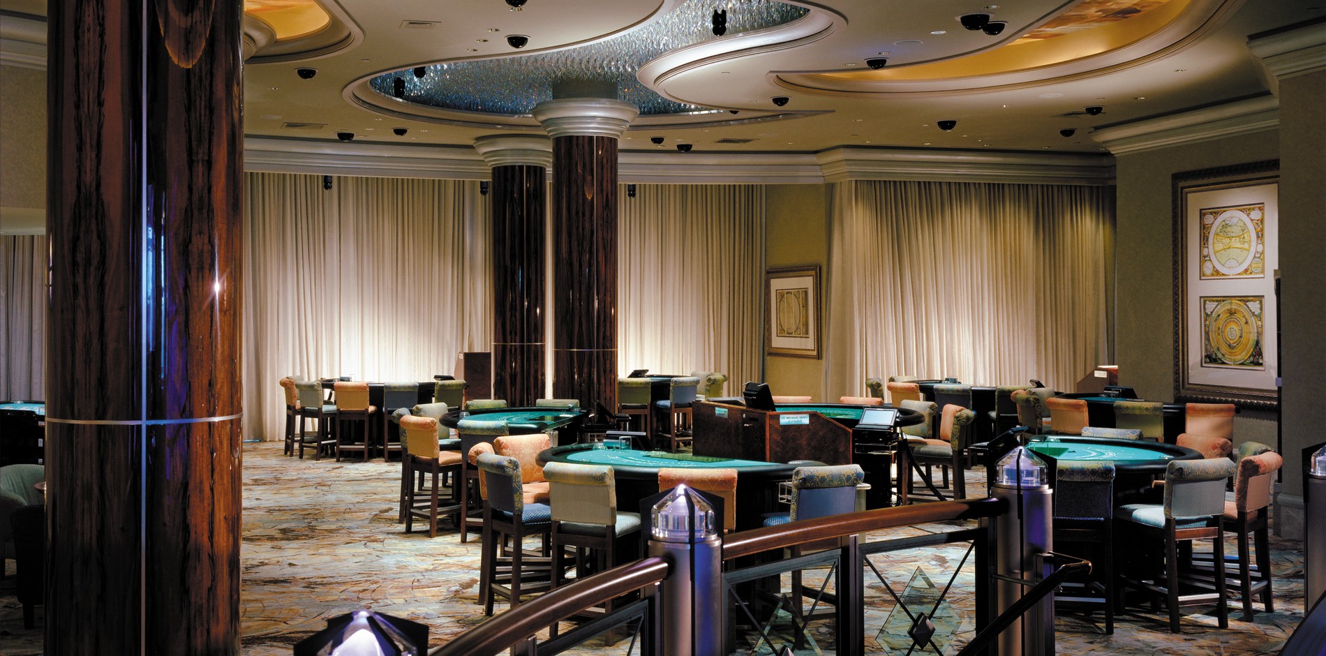 book a room at foxwoods casino