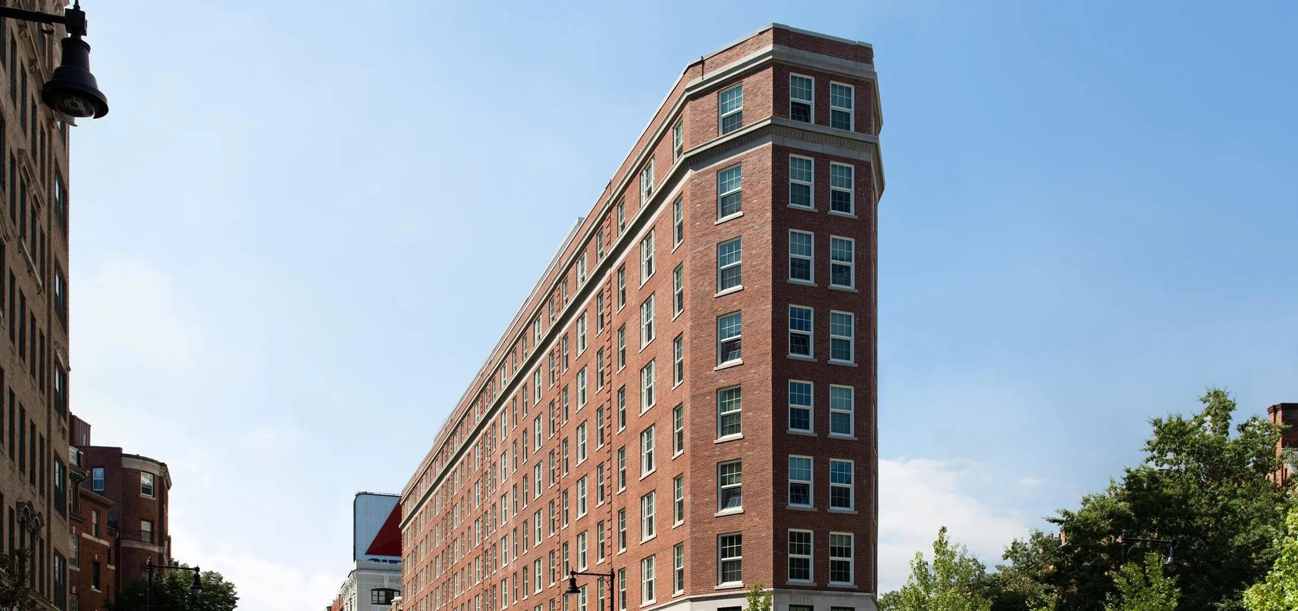 Street view of multistory Boston University 610 Beacon Street Dorms