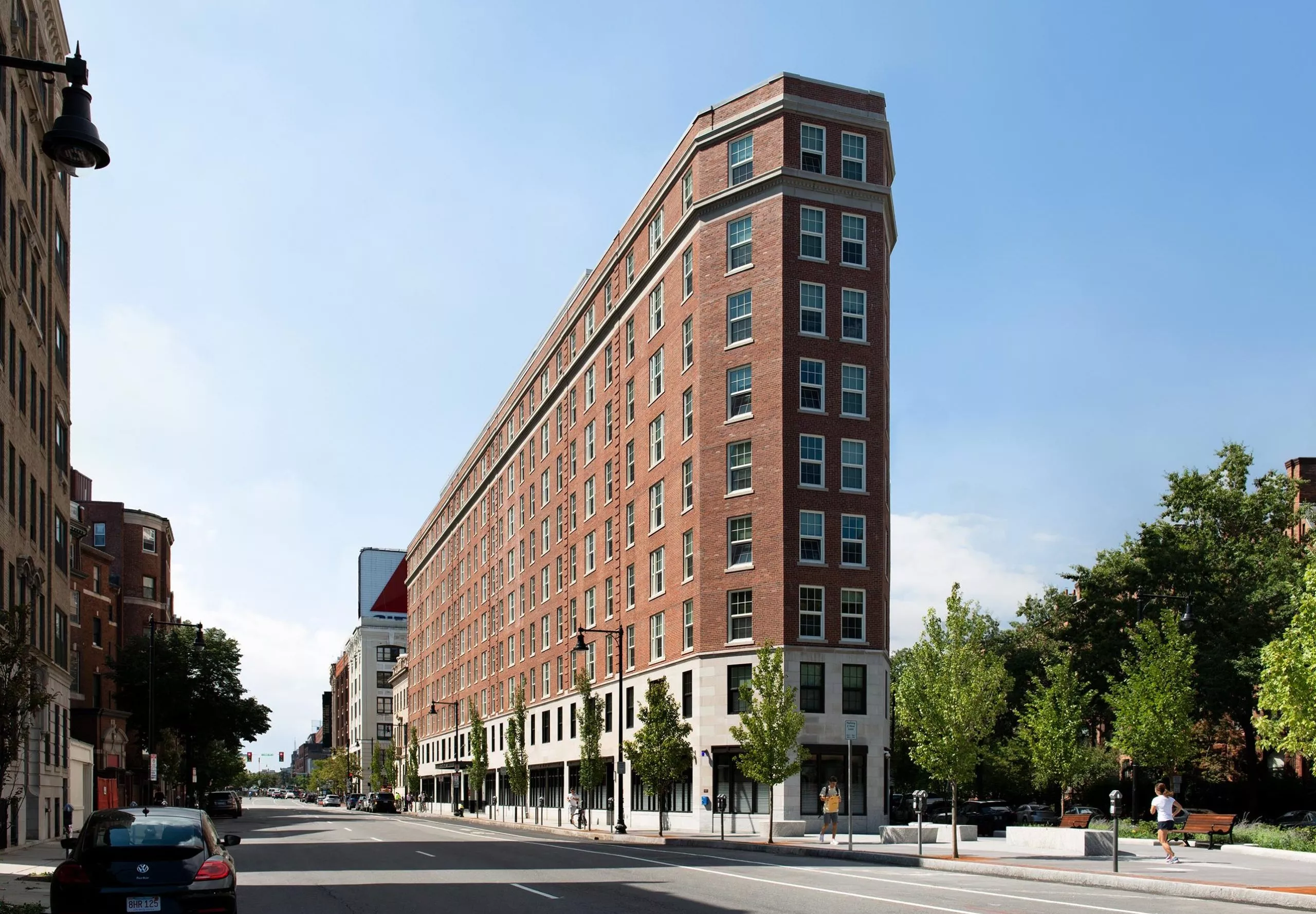 Street view of multistory Boston University 610 Beacon Street Dorms