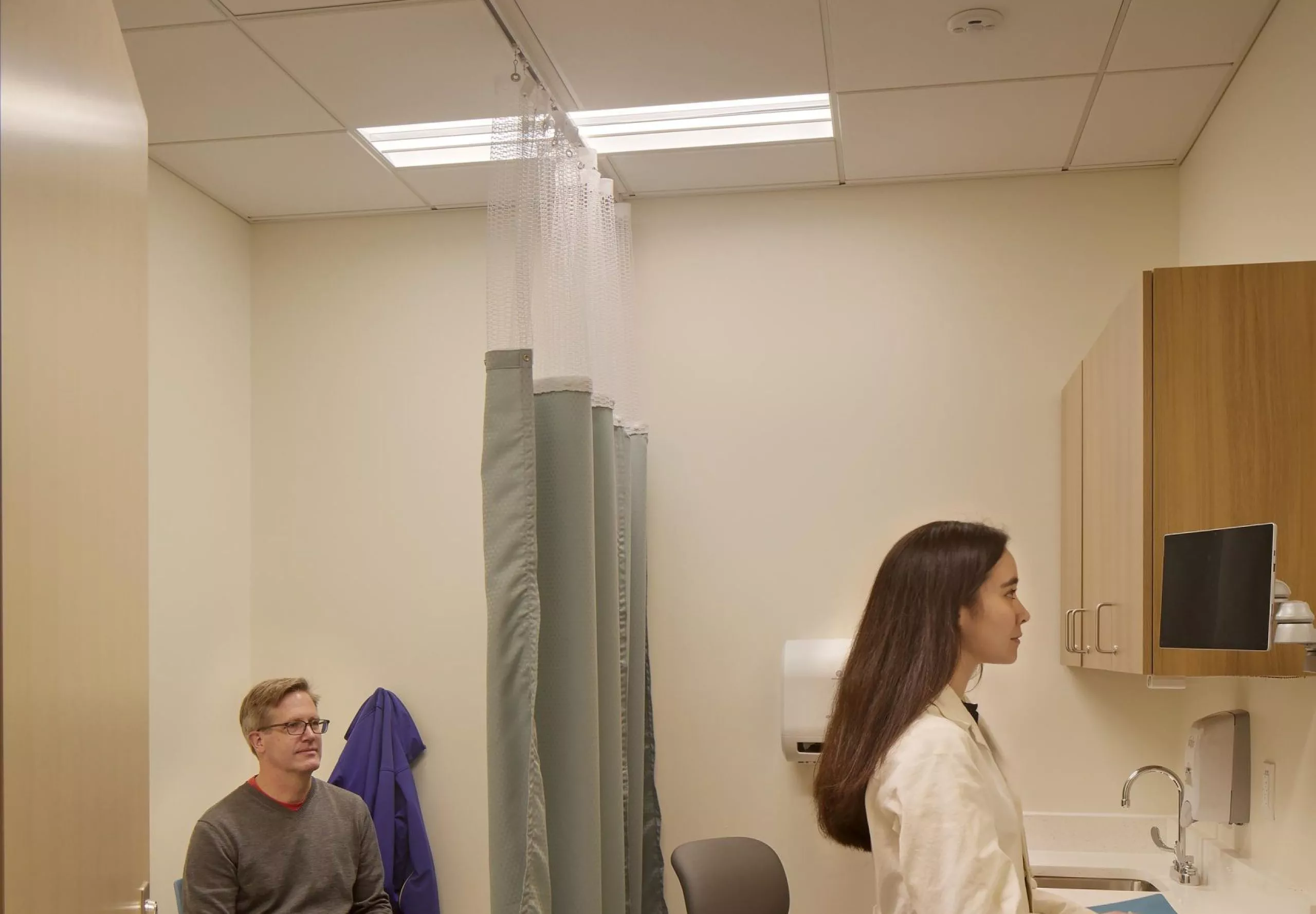 Doctor meeting with patient in Sternlicht Residential Commons and Health & Wellness Center