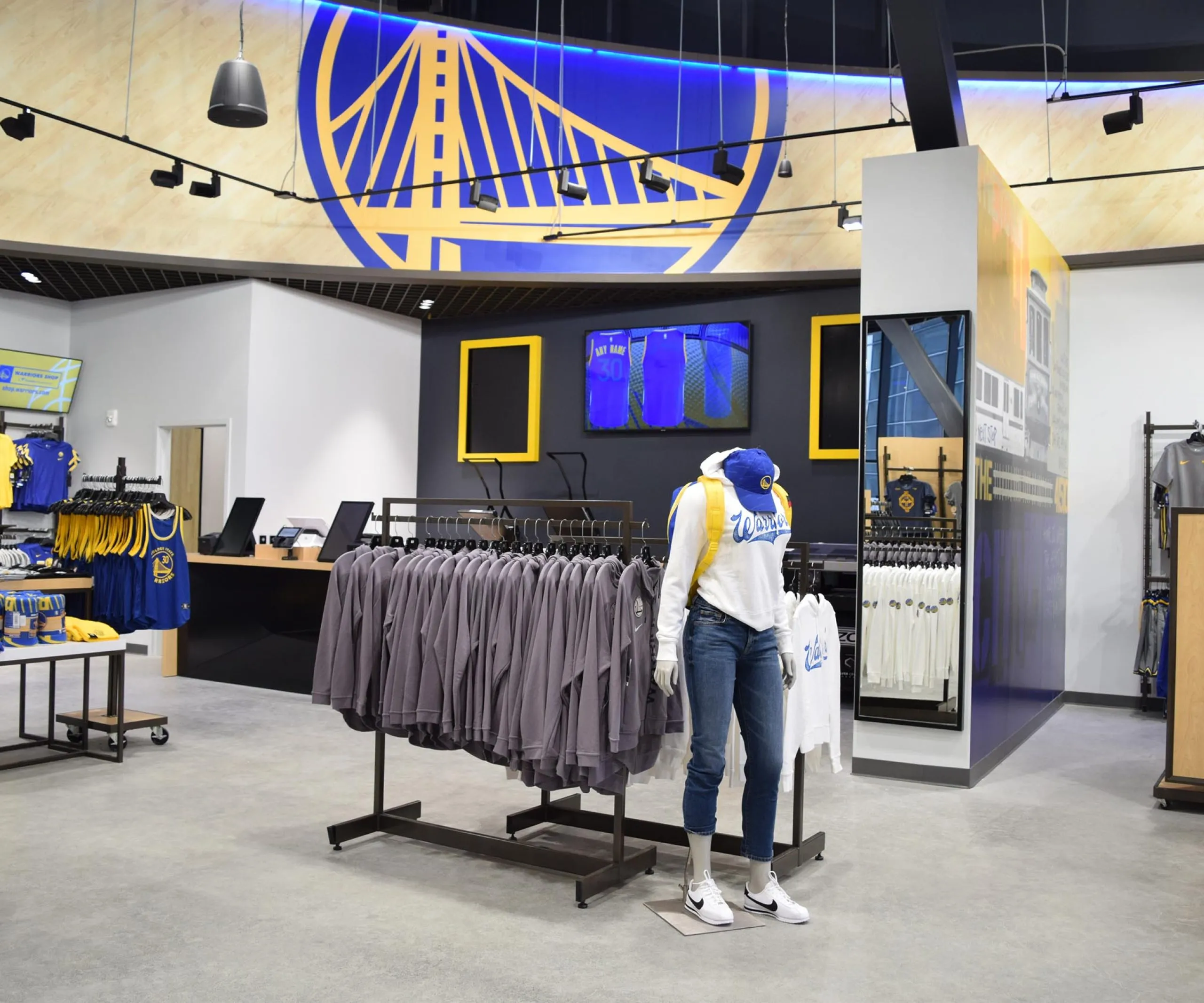 Fanatics Warriors merchandise shop