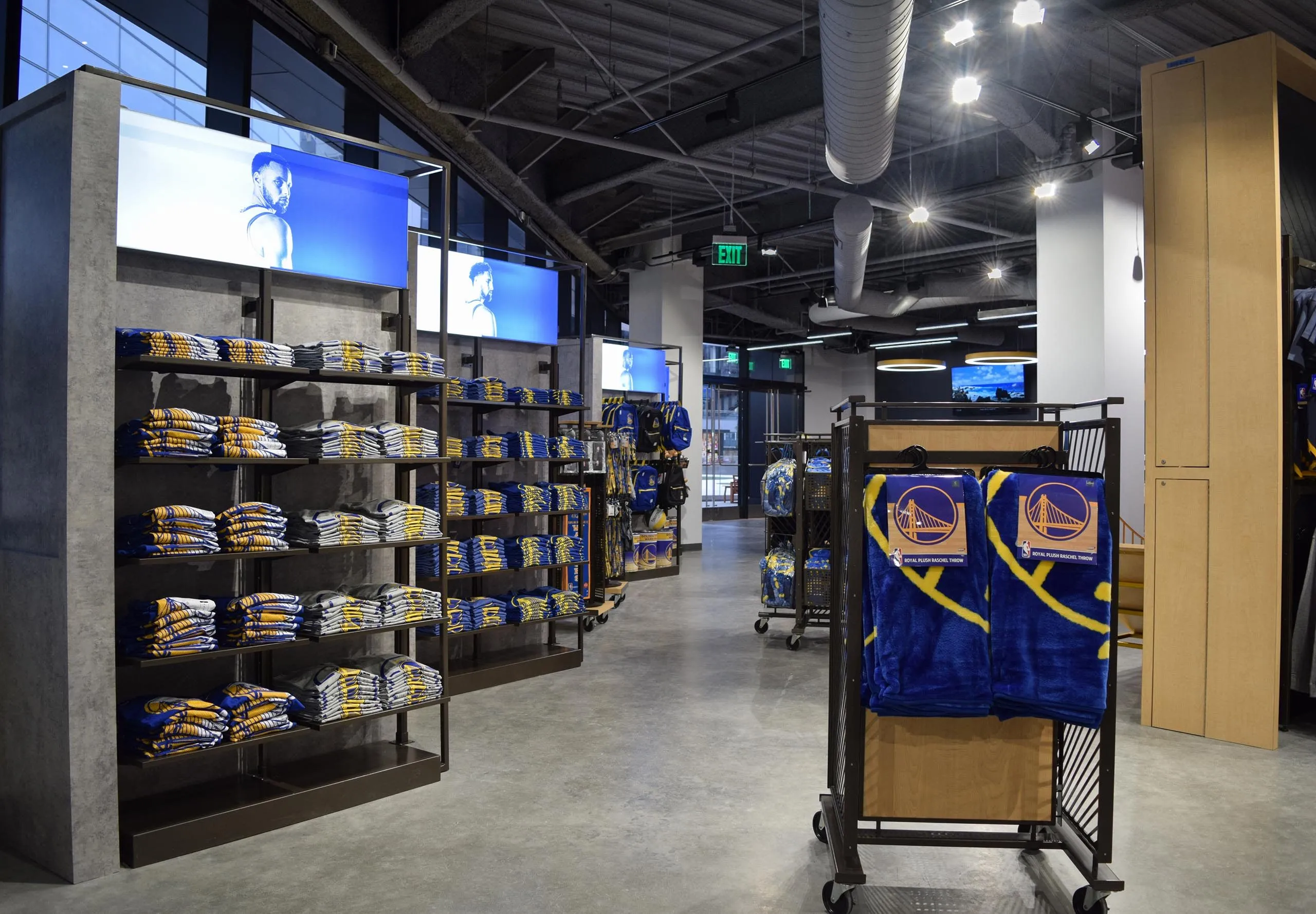 Fanatics Warriors merchandise shop