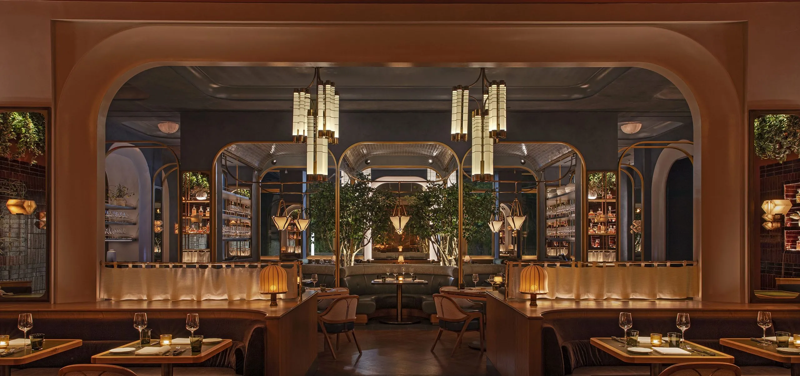 Interior view of the dining room at JW Marriott Essex House