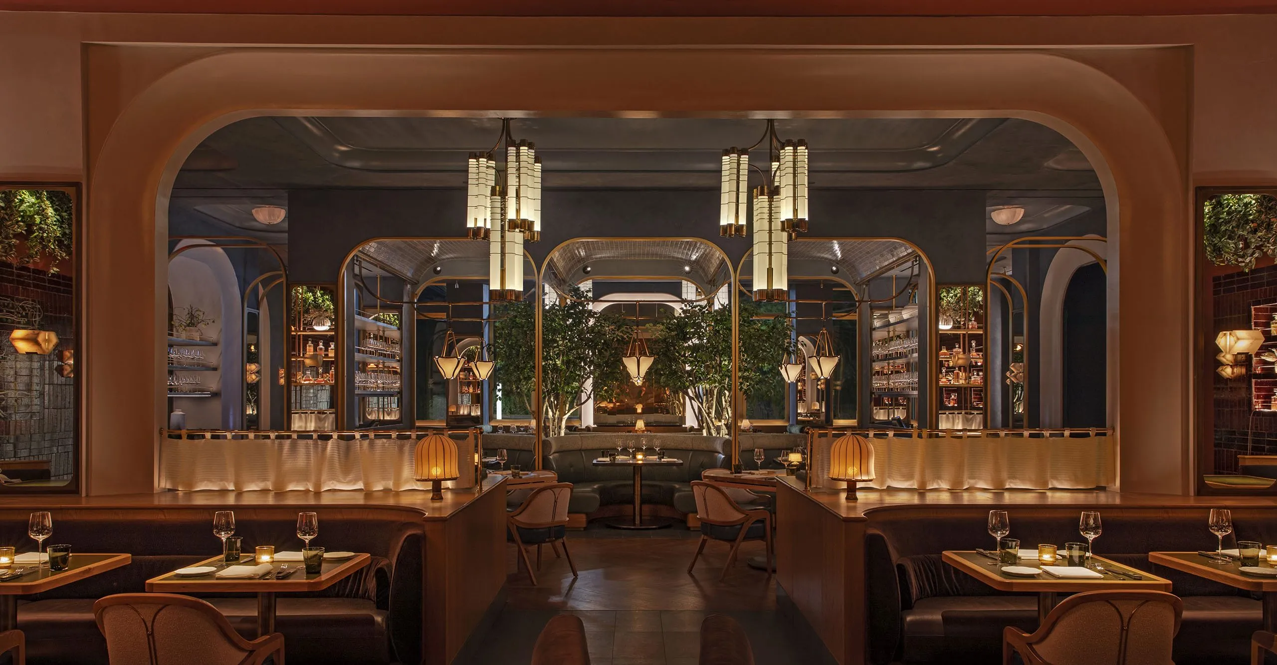 Interior view of the dining room at JW Marriott Essex House