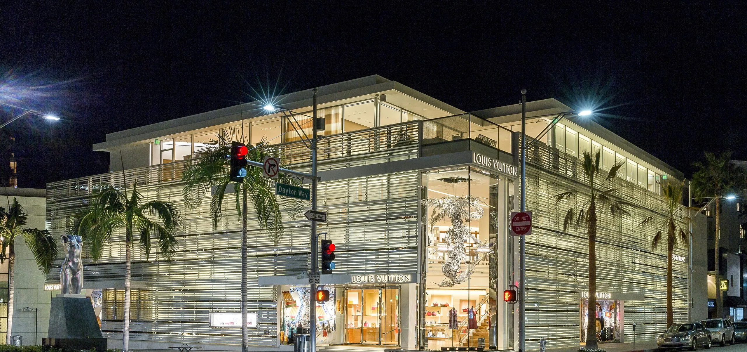 exterior view Louis Vuitton retail store