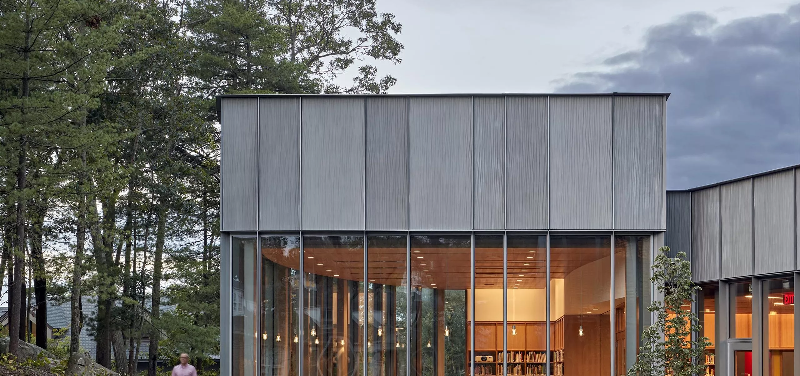 exterior view of Putnam Library