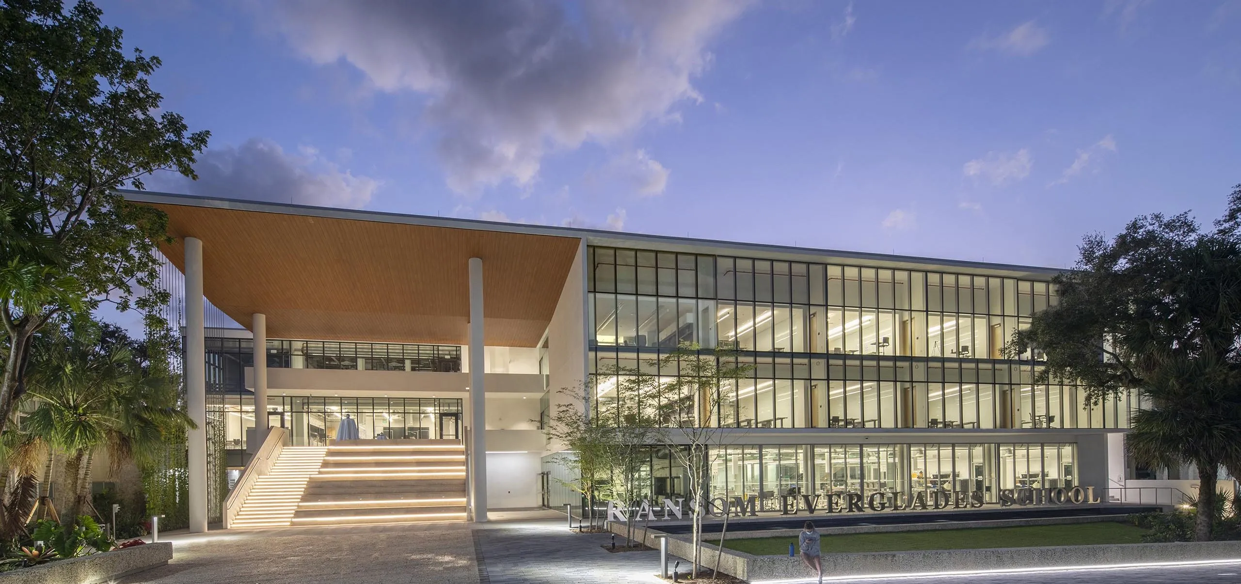 Street view of Ransom Everglades School