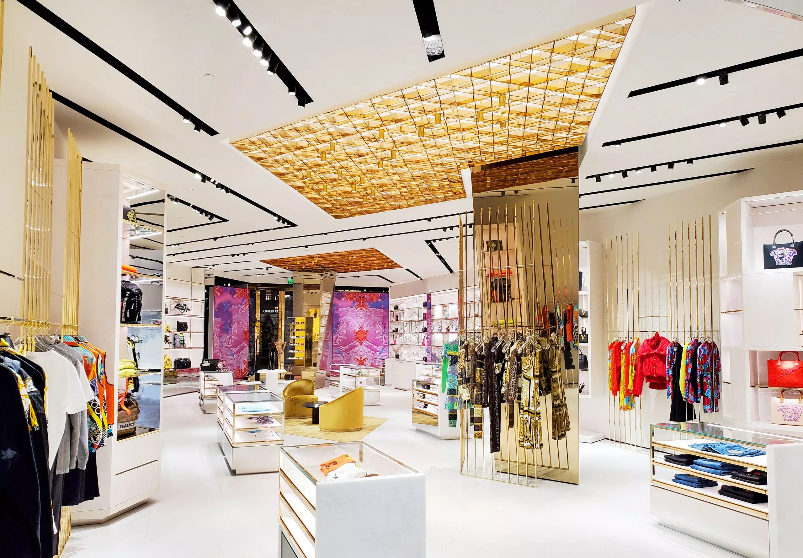 Display cases, racks and mannequins in Versace